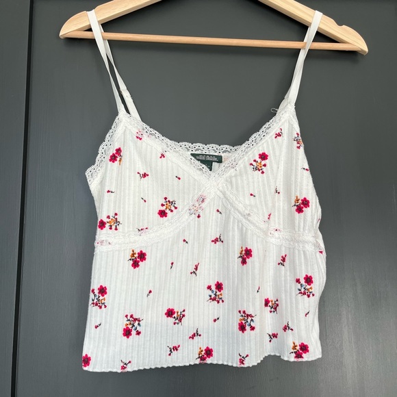 Women’s set of two camisole tops. Wild Fable size L and Medium - Picture 2 of 7